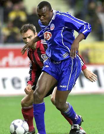 饰地称赞诺 饰地称赞诺